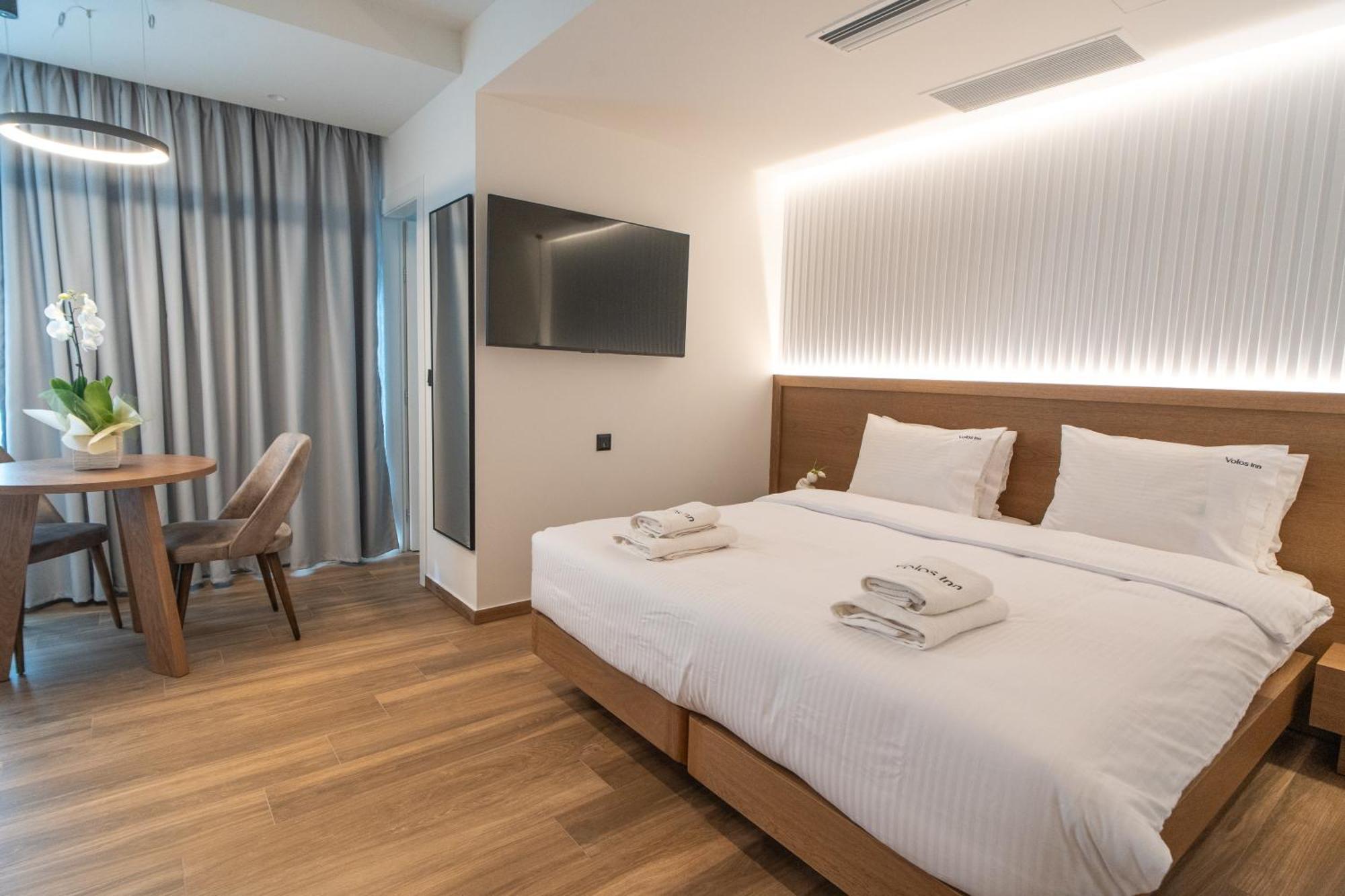 Volos Inn Hotel Екстер'єр фото
