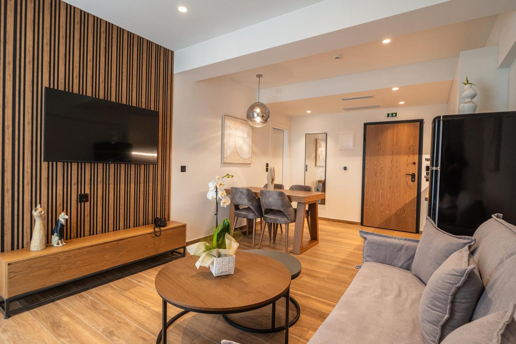 Volos Inn Hotel Екстер'єр фото